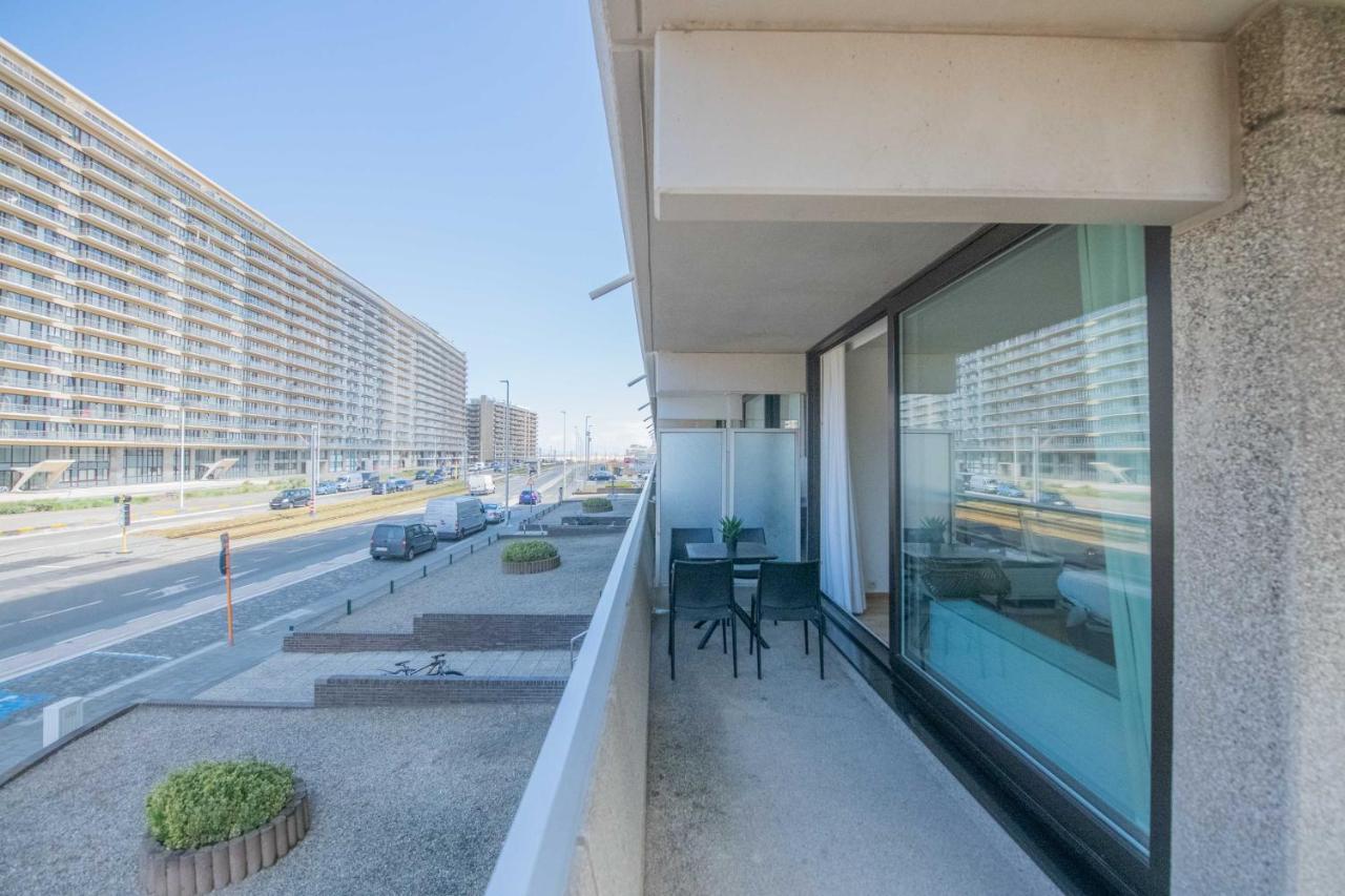 Between Waves Ostende Exterior foto